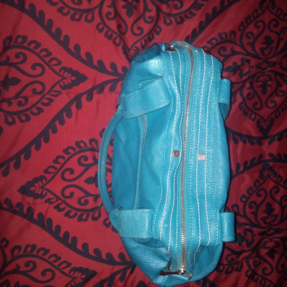 Woman Purse, Cuore and Pelle, Turquoise, used clean, style, zippers
